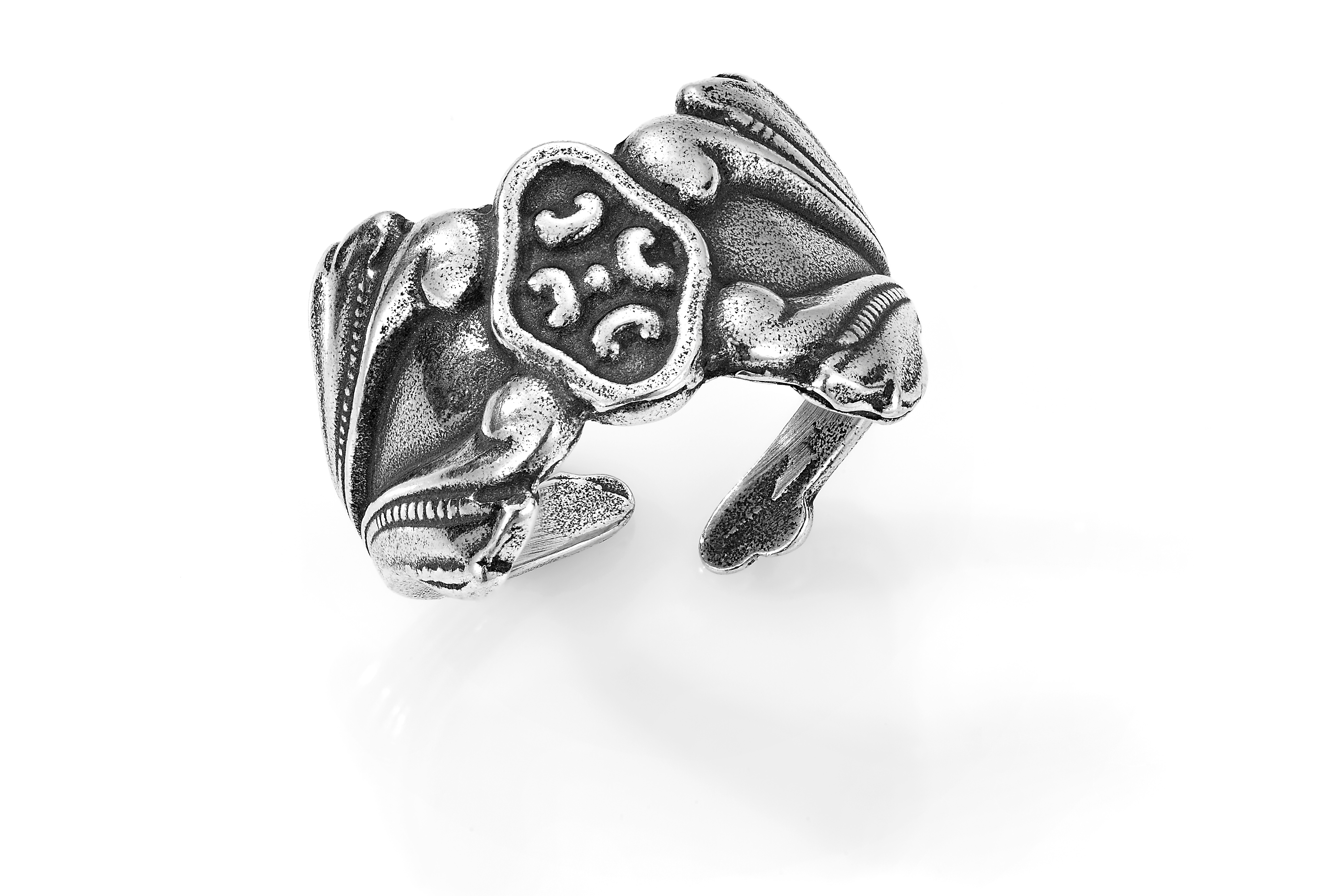 Haakonsen bunad ring.