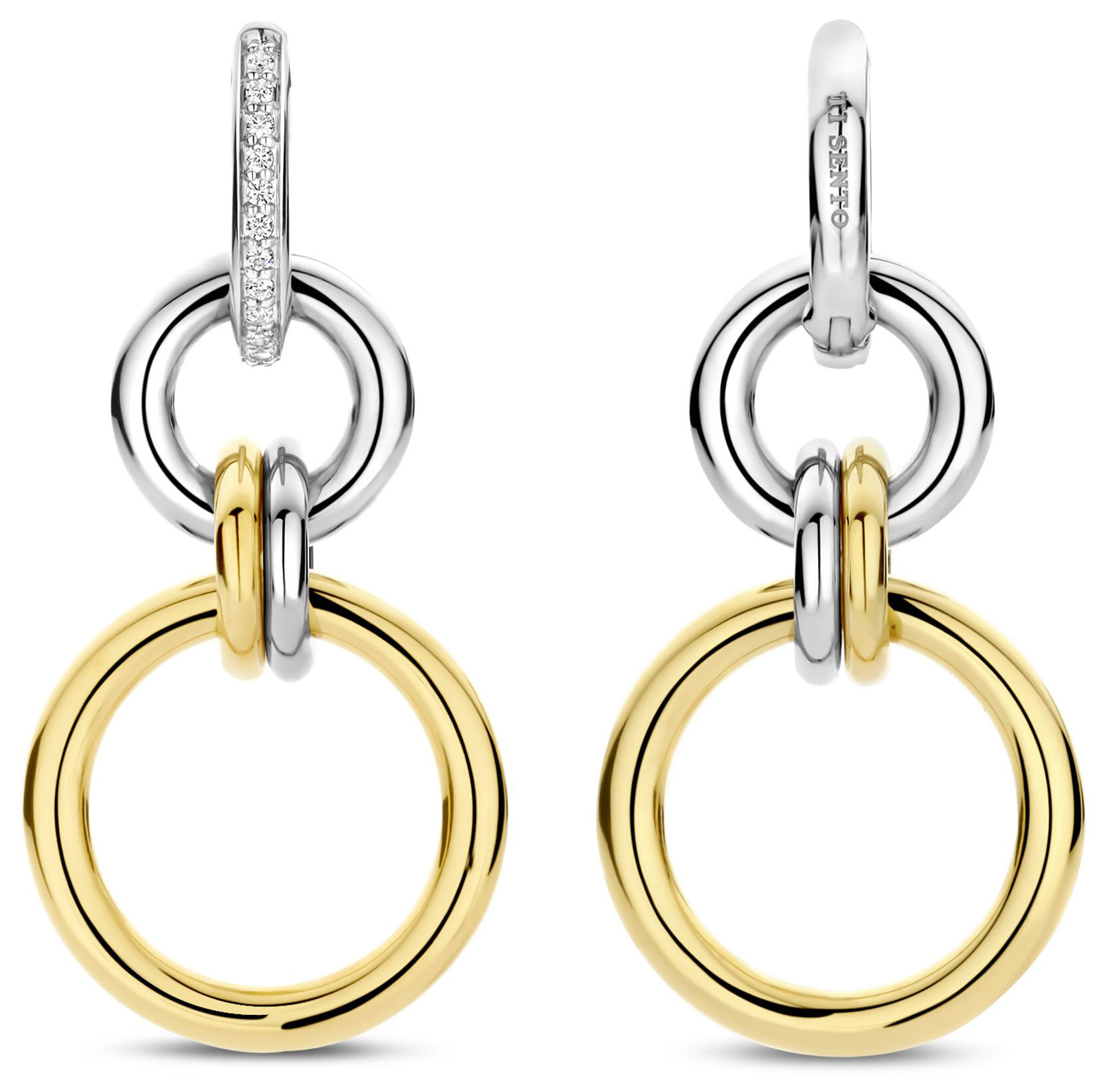 Ti Sento ørepynt i sølv.