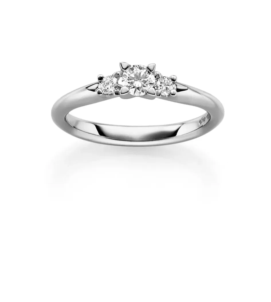 Haakonsen ring i hvitt gull med diamanter 0.51 ct.